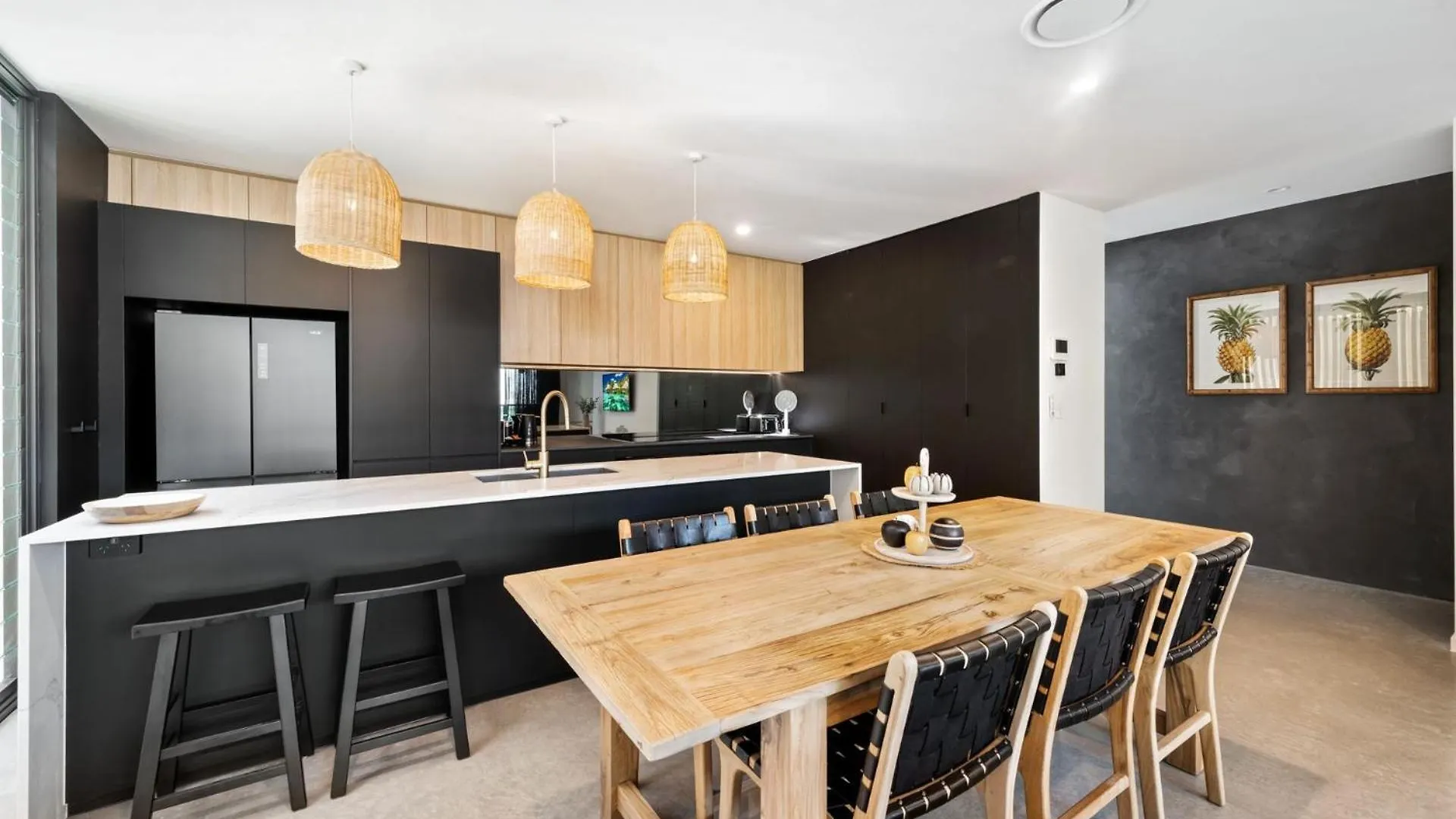 The Smith Luxury Holiday Home Near Beach Mooloolaba Australia