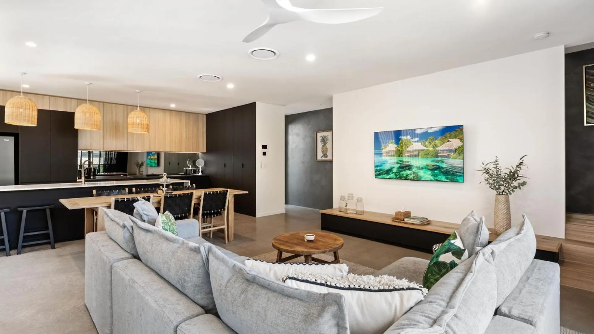 The Smith Luxury Holiday Home Near Beach Mooloolaba