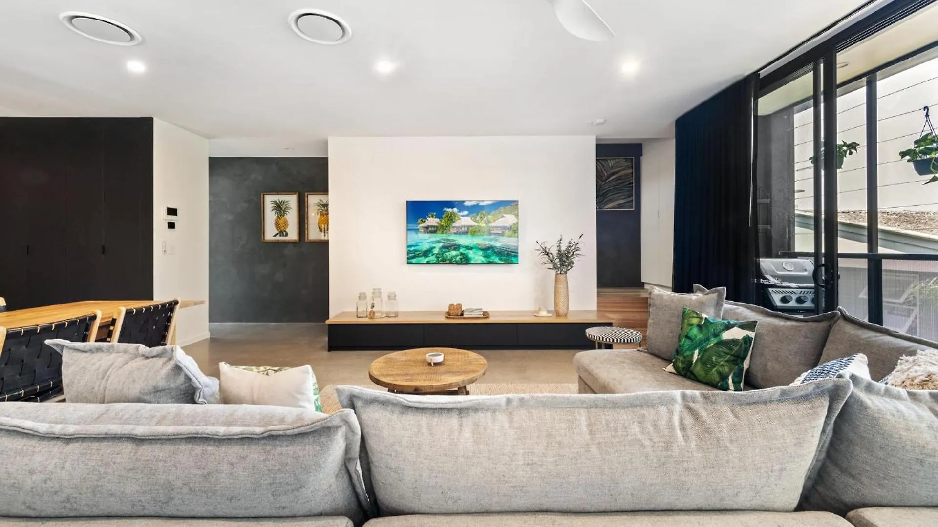 The Smith Luxury Holiday Home Near Beach Mooloolaba