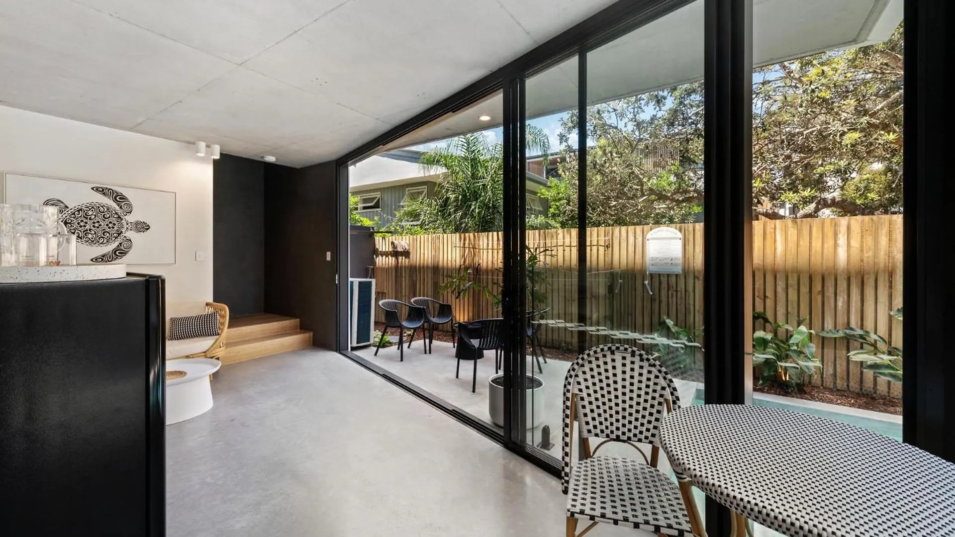 The Smith Luxury Holiday Home Near Beach Mooloolaba Australia